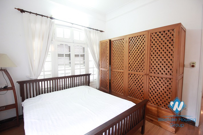 Lakeside house with small yard and nice terrace for rent in Tay Ho